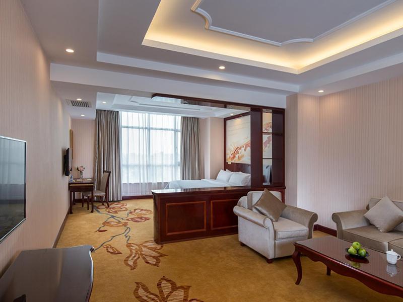 Vienna Hotel Dongguan Shi Exterior foto
